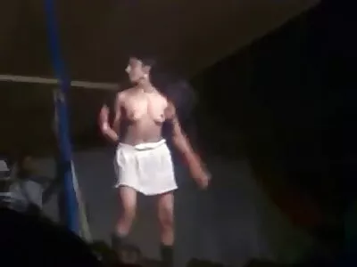 ട്യൂഷൻ പണത്തിനായി കോളേജ് വിദ്യാർത്ഥിയുടെ വീഡിയോ (നതാലിയ നിക്സ്)