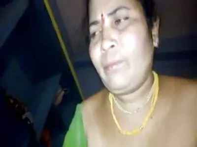ഒരു ലാറ ബ്രൂക്ക്സ് ടഗ് ജോബ് അനുഭവം!
