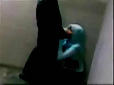 ഫാർമേഴ്സ് മാർക്കറ്റ് സ്ലട്ട്സ് വീഡിയോ (ഏഞ്ചല ക്രിസ്റ്റൽ, സമ്മർ, ലെക്സി മാത്യൂസ്)
